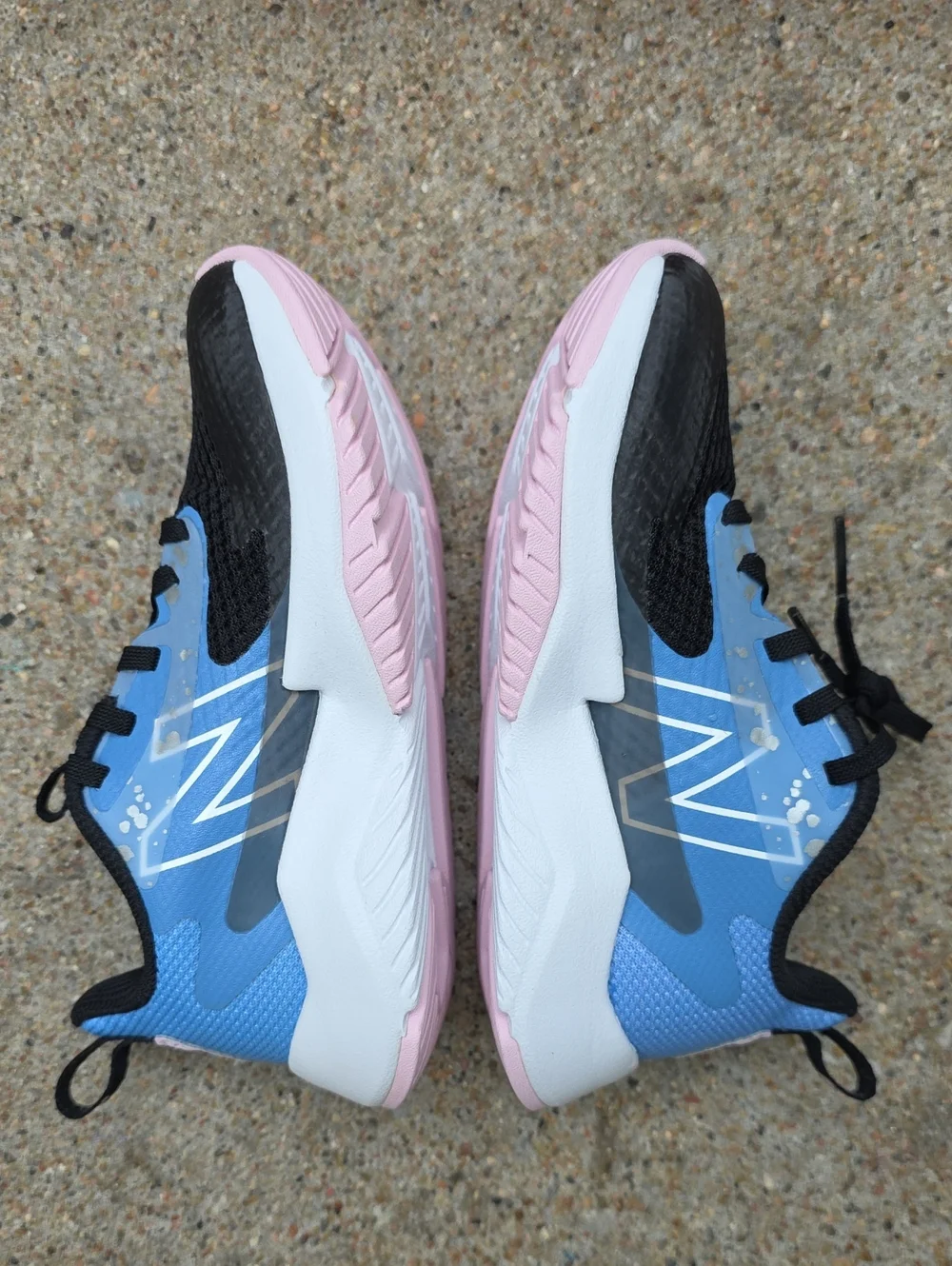 NWT New Balance Rave Run V2 PKRAVBL2 Black Pink Sneakers Size Girl's 11.5 WIDE